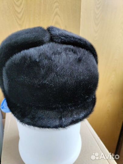 Меховая мужская шапка