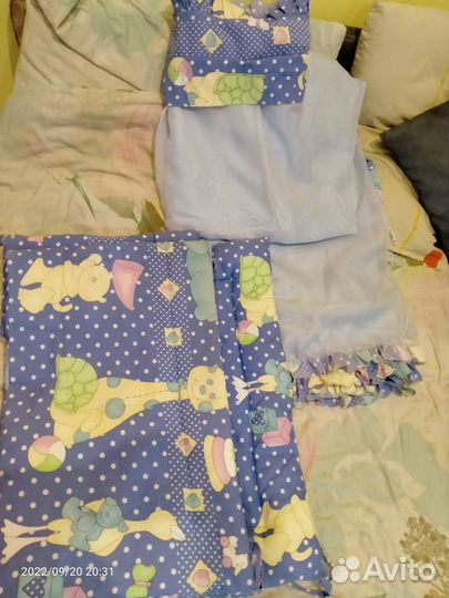 Комплект в детскую кроватку