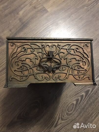 Шкатулка-ларец