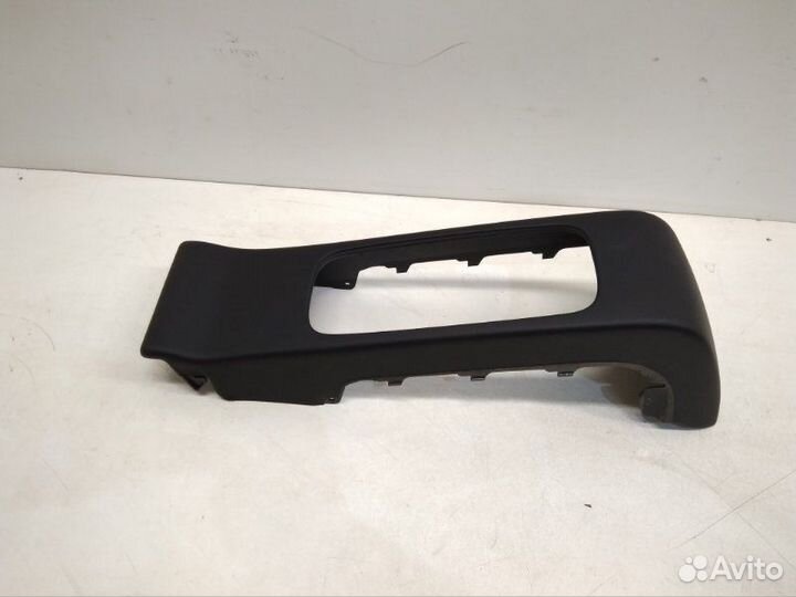 Центральная консоль Mercedes-Benz C-Class W205