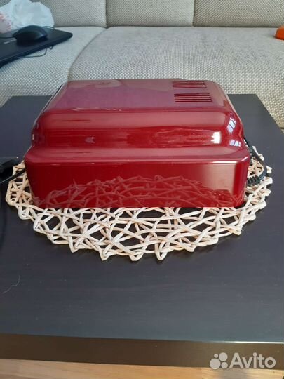 Лампа для сушки ногтей