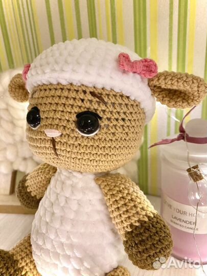 Вязаная игрушка барашек