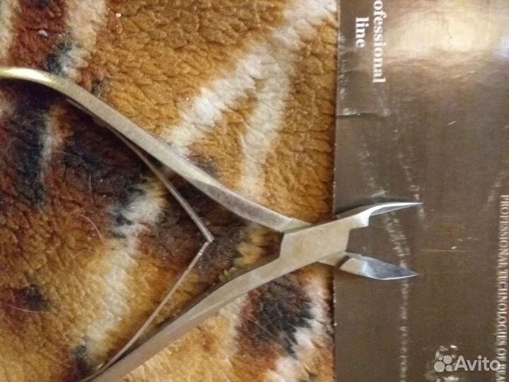 Кусачки для маникюра