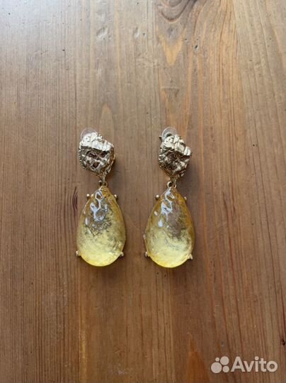 Крупные серьги (бижутерия)