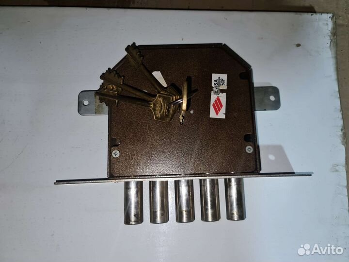 Замок гаражный внутренний