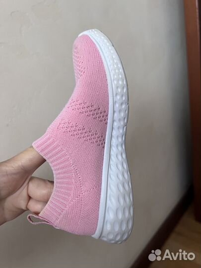 Кроссовки для девочки 28 размер