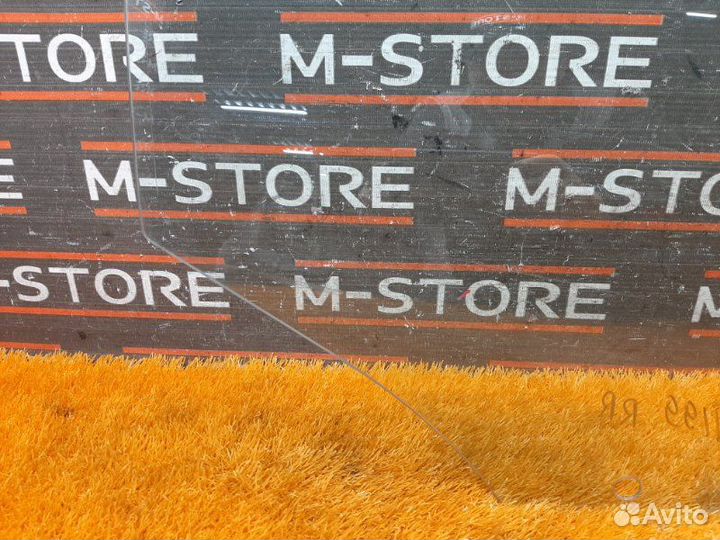 Стекло боковое заднее правое Bmw 1-Series E87