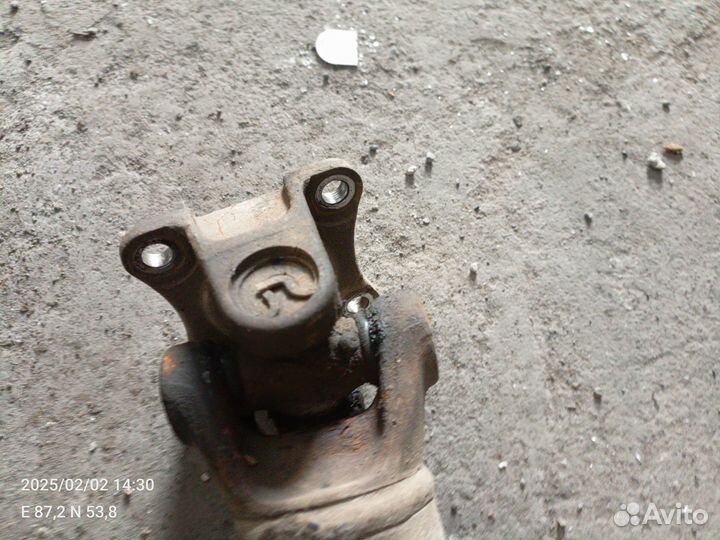 Карданный вал задний ссангенг Кайрон