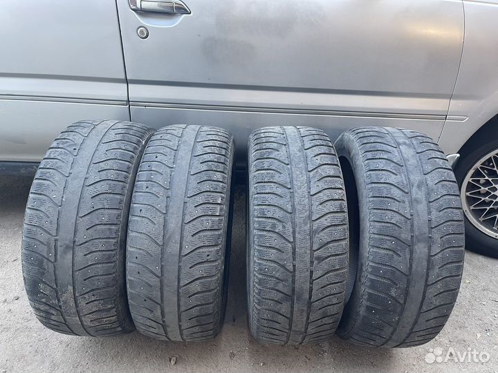 Bridgestone Ice Cruiser 7000 235/55 R17