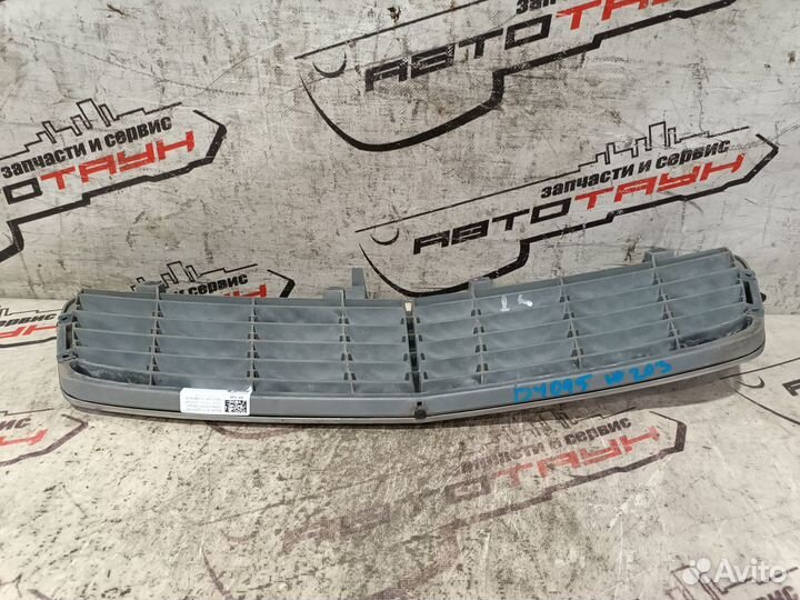 Решетка радиатора mercedes-benz C-class S203 W203 4 полоски 1 модель A20388002237246 DY095