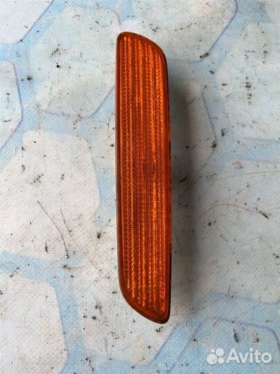 Фонарь указателя поворота левый 30896799