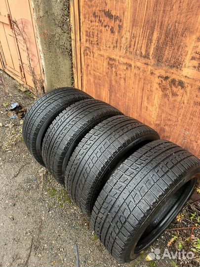 Bridgestone Blizzak RFT 255/50 R19