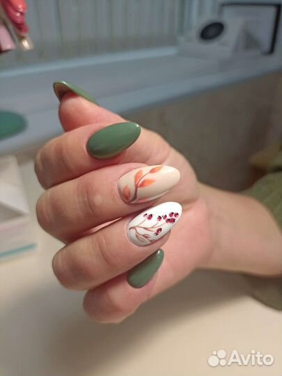 Маникюр педикюр