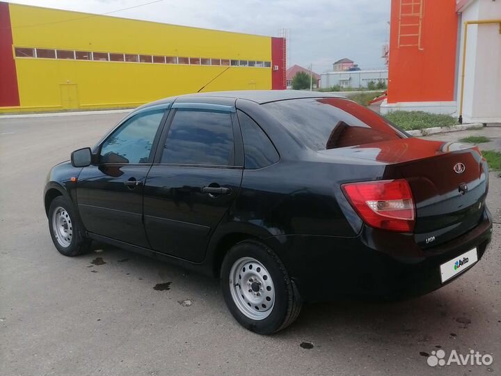 LADA Granta 1.6 МТ, 2013, 164 200 км