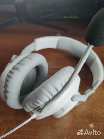 Наушники JBL quantum 100