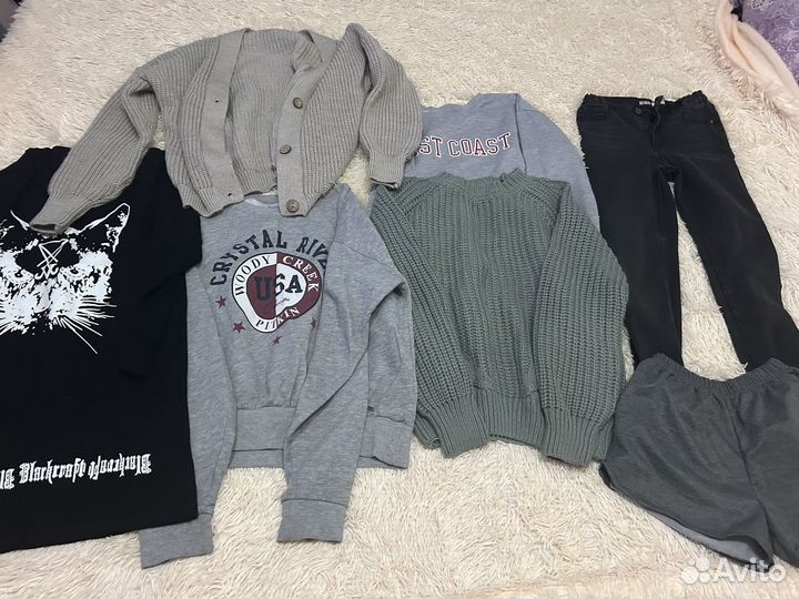Отдам пакет вещей для девочки 12 лет