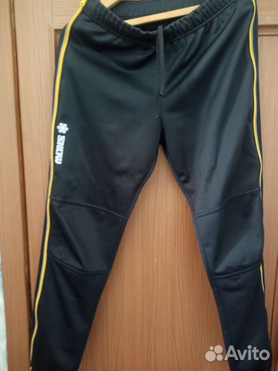 Разминочный костюм