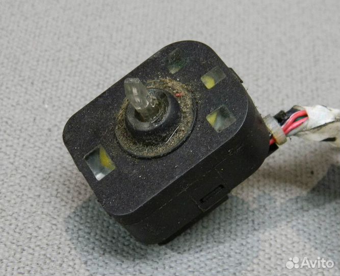 Блок управления зеркалами Chery Amulet