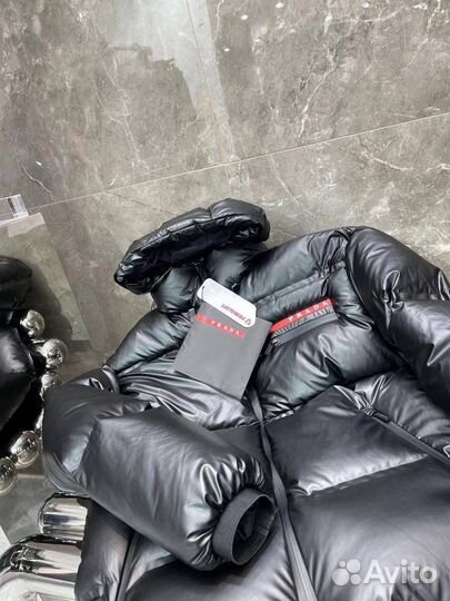 Пуховик prada женский