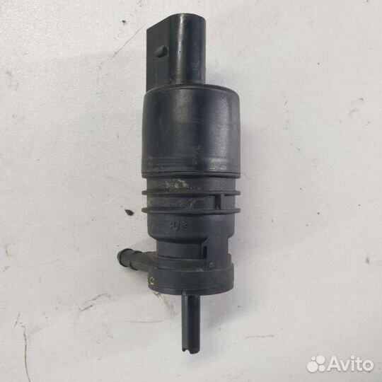 Насос (моторчик) омывателя стекла 7302589 BMW 5 F1