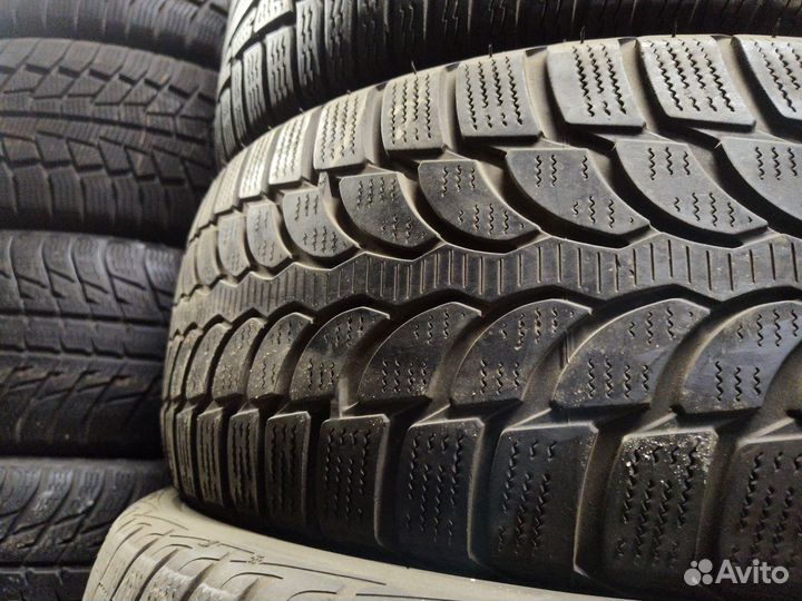 Bridgestone Blizzak LM-32 235/55 R17 Y