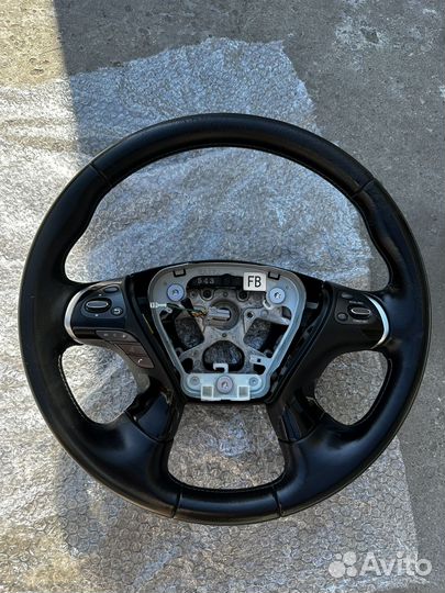 Рулевое колесо от Nissan