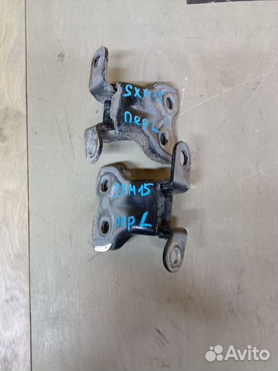 Петля двери передней левой Toyota Gaia SXM15