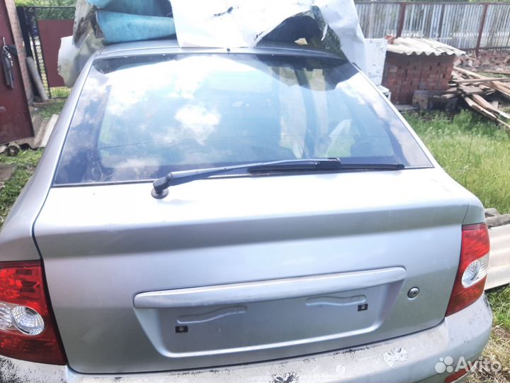 Крышка багажника priora хэтчбек