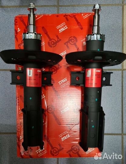 Амортизатор передний Mercedes Benz W212 + 4-Matic