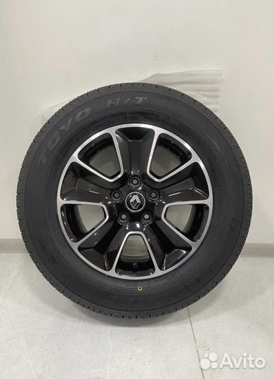 Новые Renault Duster Dakar Edition, 215/65 R16