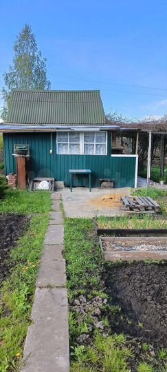 Дача 15 м² на участке 8 сот.