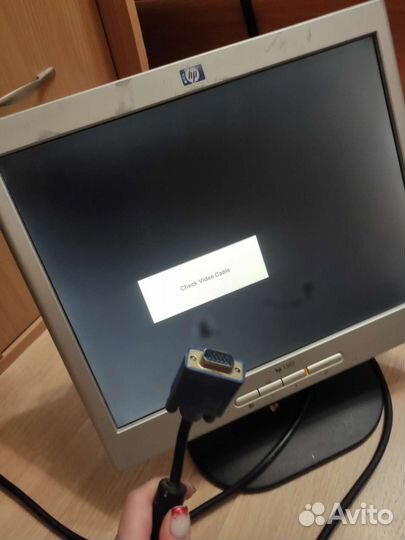 Монитор и клавиатура