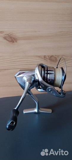 Продаю Шимано страдик 2000 и Дайва фуэго 2000 2000