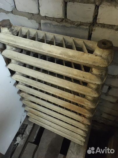 Радиатор отопления чугунный