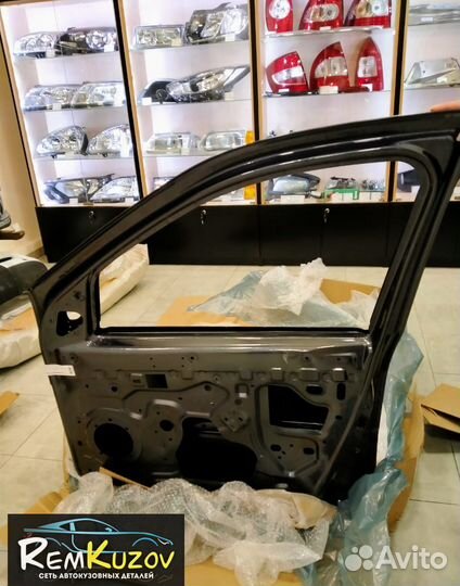 Двери Рено Логан 1 (В66 Grice Platina) Все Цвета