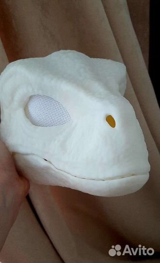 Маска раптора с белыми глазками