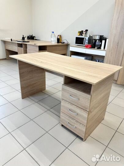 Стол Прато офисный с тумбой