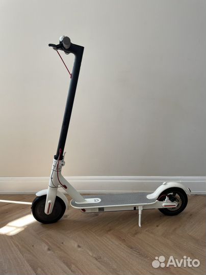 Электросамокат Xiaomi Mijia M365 (оригинал)