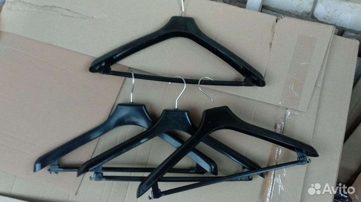 Вешалки плечики