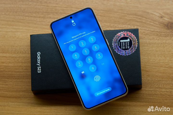 Samsung Galaxy S23, 8/256 ГБ