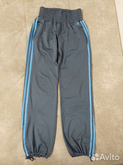 Спортивный костюм женский adidas, 42 размер