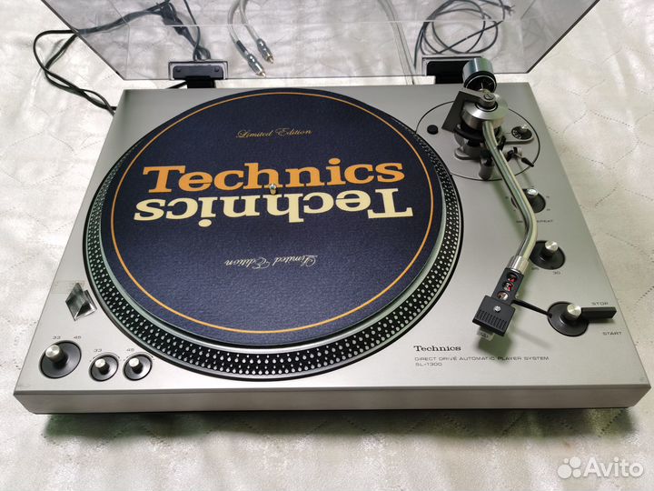 Проигрыватель винила Technics SL-1300