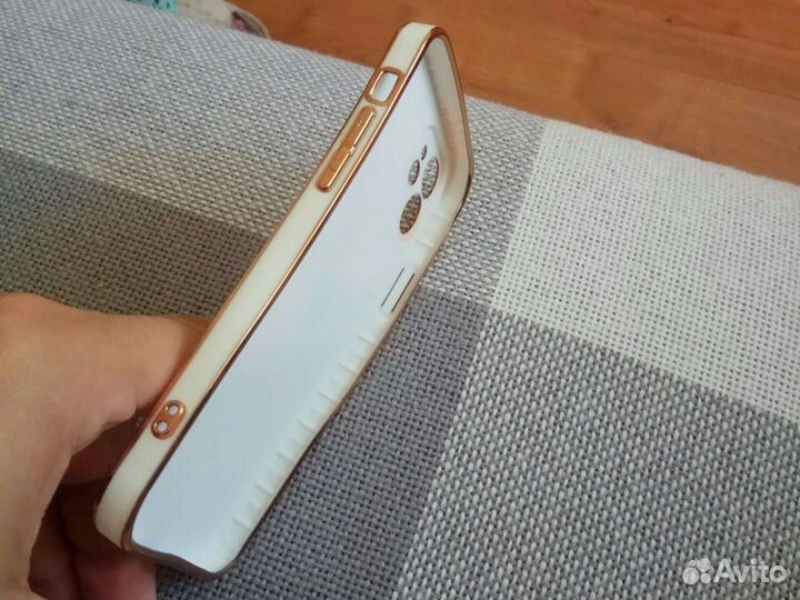 Чехол на iPhone 12