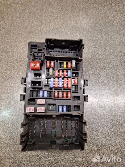 Салонный блок предохранителей GM 23418063