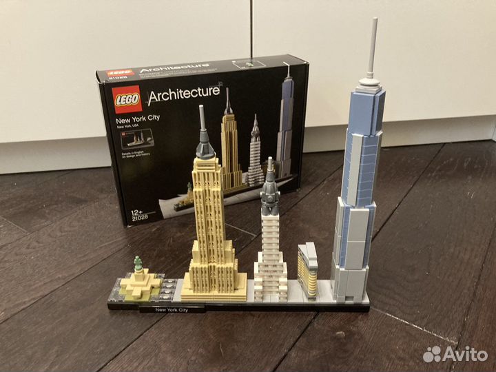 Lego статуя свободы минифигурка