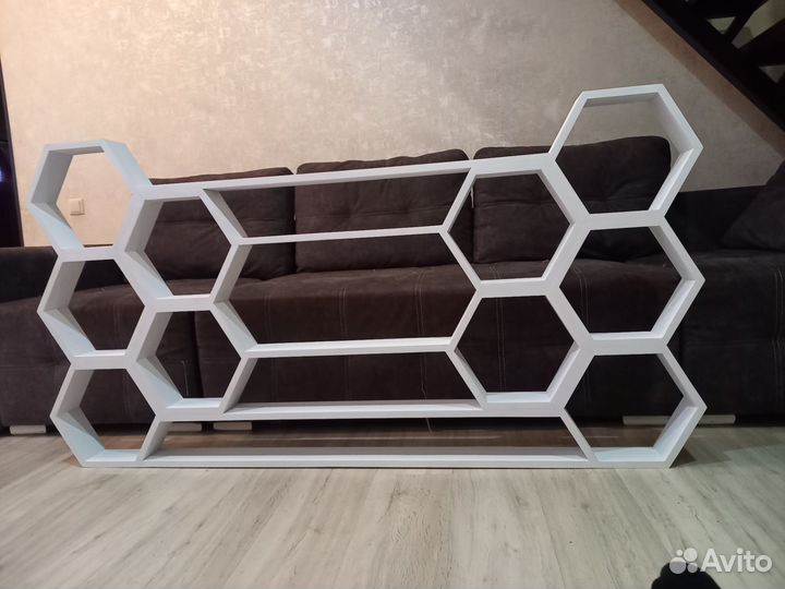 Полочка настенная деревянная