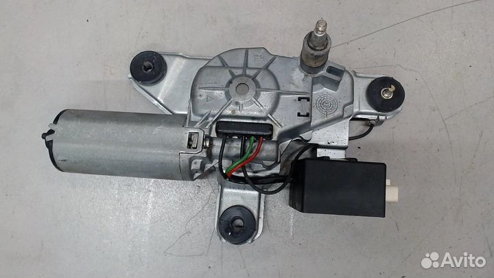 Двигатель стеклоочистителя задний Toyota Carina E