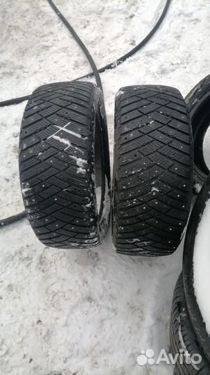 Goodyear Ultra Grip Ice Arctic 2 215/50 R17 203ZR