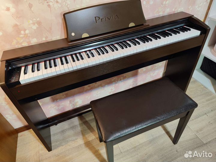 Цифровое пианино Casio Privia PX-735