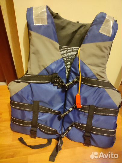 Жилет спасательный(плавательный)